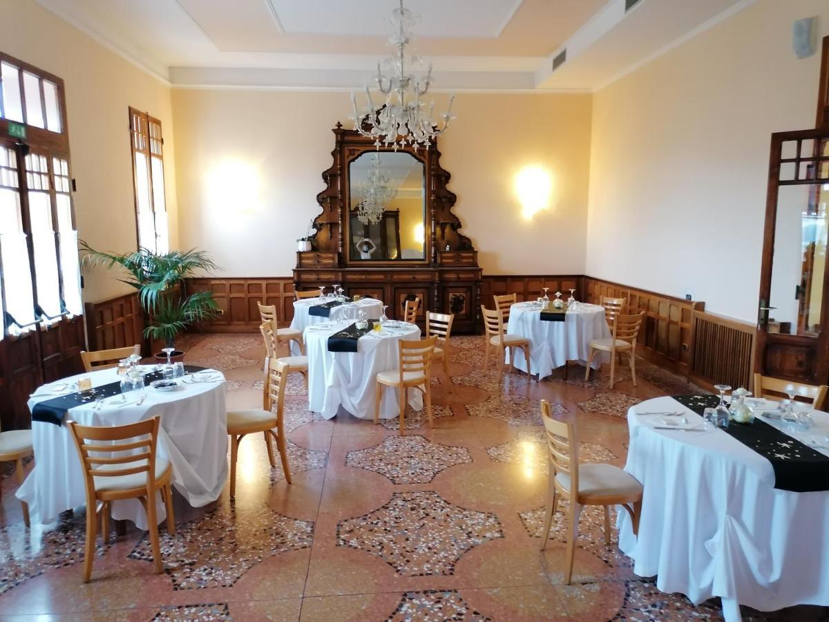 ריולו טרמה Hotel Antico Borgo מראה חיצוני תמונה