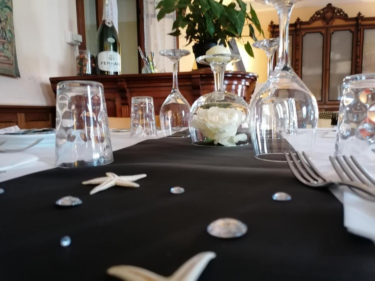 ריולו טרמה Hotel Antico Borgo מראה חיצוני תמונה