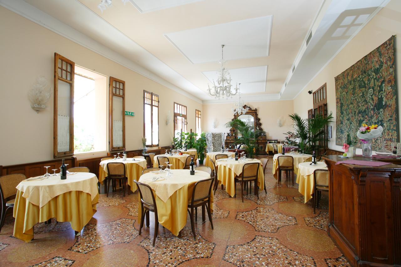 ריולו טרמה Hotel Antico Borgo מראה חיצוני תמונה