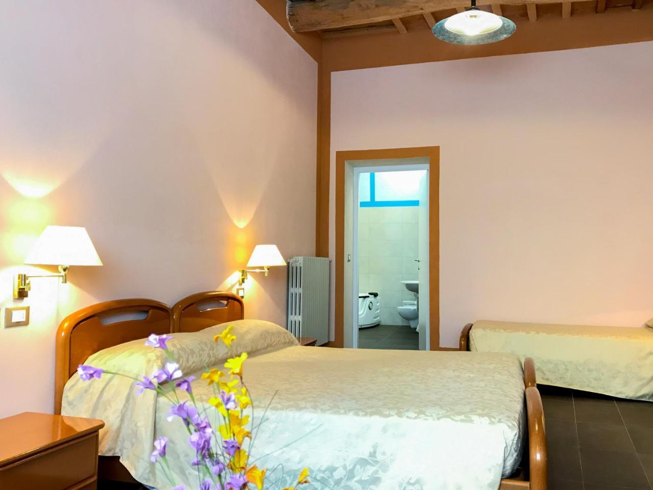ריולו טרמה Hotel Antico Borgo מראה חיצוני תמונה