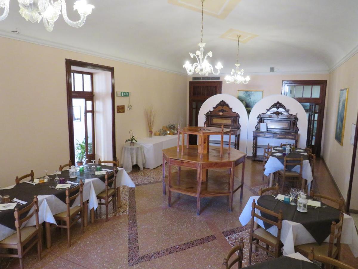 ריולו טרמה Hotel Antico Borgo מראה חיצוני תמונה